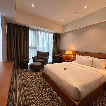 Hotel Tour Incheon Airport Hotel & Suites Екстериор снимка